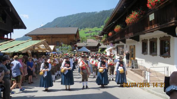 Musik Aufmarch beim Alpbacher Dorffest